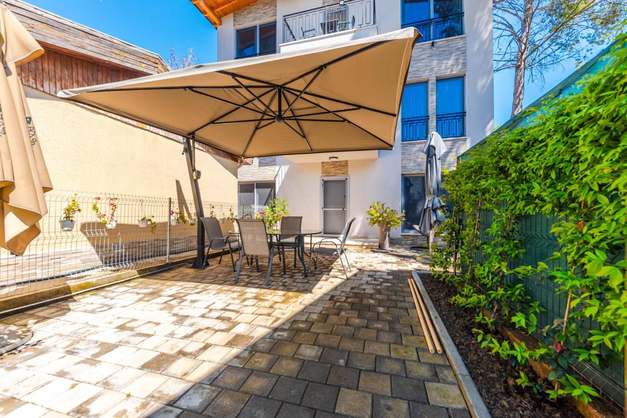 Beni'S Villa Apartments By Ps โกเลม ภายนอก รูปภาพ